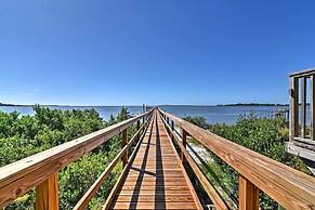 Beachfront Cedar Key Condo w/ Pool, Spa & Views!