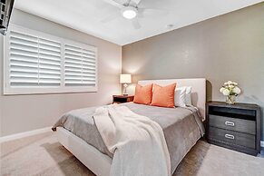 S Palm Desert Condo: Resort Pools & Mtn Views