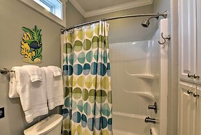 Walk to Beach: Coastal Home in Port Bolivar!