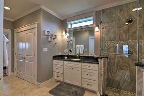 Walk to Beach: Coastal Home in Port Bolivar!