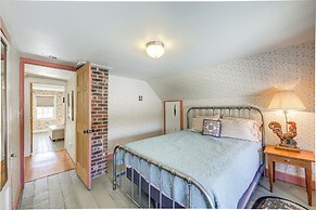 Charming Lovell Farmhouse - 17 Acres w/ Mtn Views!