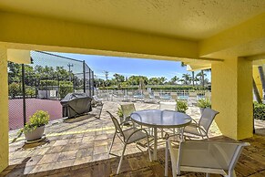Marco Island Condo w/ Patio: Steps to Beach Access