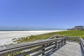Marco Island Condo w/ Patio: Steps to Beach Access