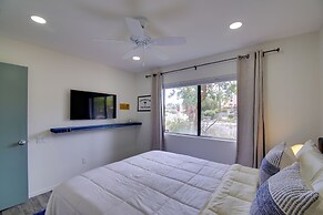 Covered Patio, Pool & Games: Home in Palm Springs