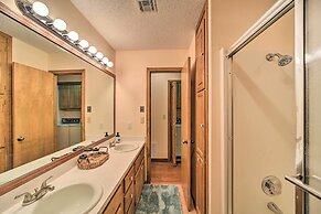 Grand Lake Views + Fire Pit: Monkey Island Home!