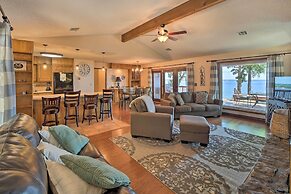 Grand Lake Views + Fire Pit: Monkey Island Home!