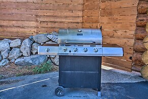 Custom Bitterroot Valley Cabin w/ Hot Tub & Views!