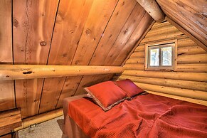 Custom Bitterroot Valley Cabin w/ Hot Tub & Views!