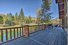 Custom Bitterroot Valley Cabin w/ Hot Tub & Views!