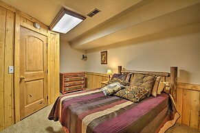 Custom Bitterroot Valley Cabin w/ Hot Tub & Views!