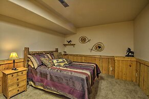 Custom Bitterroot Valley Cabin w/ Hot Tub & Views!