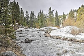 'snowdogs' Breck Condo w/ Fireplace: Walk to Lifts