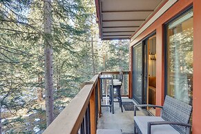 'snowdogs' Breck Condo w/ Fireplace: Walk to Lifts