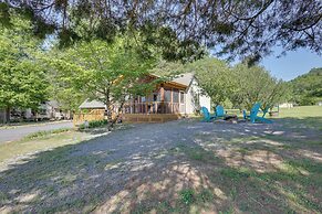 Guntersville Lake Home w/ Deck & Covered Boat Slip