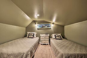 Guntersville Lake Home w/ Deck & Covered Boat Slip