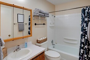 'sacajawea Suite 1' w/ Deck in Heart of Medora!