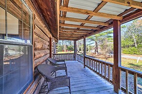 Wilburton Cabin w/ Fire Pit, Mountain Views!