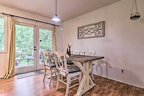 Peaceful Pisgah Forest Cottage w/ Fire Pit!