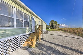 Pet-friendly Home: 10 Mi to Lake Okeechobee!