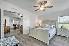 Pet-friendly Home: 10 Mi to Lake Okeechobee!