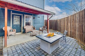 Airy Apartment With Deck - Walk to Main Street!