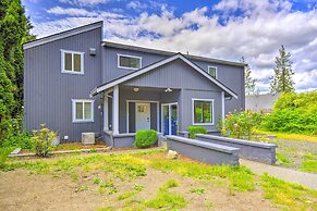 Stunning Hood Canal Getaway w/ Private Deck!
