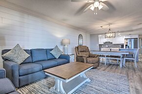 Coastal Orange Beach Condo: Resort + Beach Access!