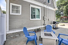 Sioux Falls Abode w/ Fire Pit - 1 Mi to Dtwn!