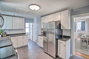 Sioux Falls Abode w/ Fire Pit - 1 Mi to Dtwn!