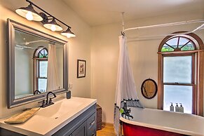 Boone Cottage w/ Fire Pit & On-site Creek!