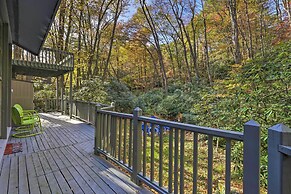 Boone Cottage w/ Fire Pit & On-site Creek!
