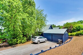 Beautiful Lake Keowee Home w/ Boat Dock & Fire Pit
