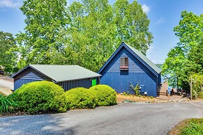Beautiful Lake Keowee Home w/ Boat Dock & Fire Pit