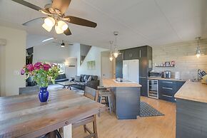 Cozy Red Feather Lakes Retreat w/ Deck & Yard