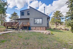 Cozy Red Feather Lakes Retreat w/ Deck & Yard