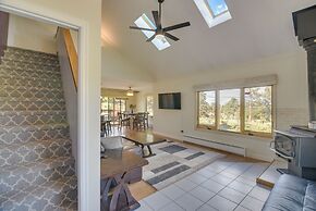 Cozy Red Feather Lakes Retreat w/ Deck & Yard