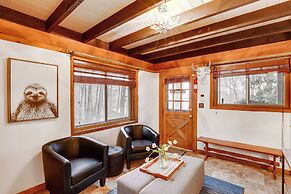 Private Hot Tub: Cabin 1 Mi to Beech Mountain!