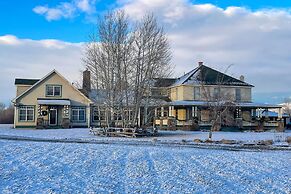 'mcniven's Rest' Guest House w/ Mtn Views!