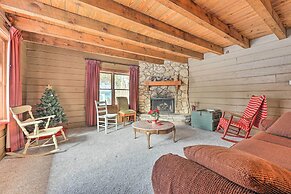 Primitive Goshen Pine Lodge With Fireplace!