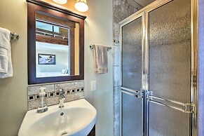 Similk Bay Retreat With Deck, Fire Pit + Hot Tub!