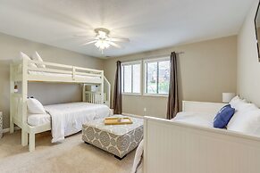 Walk to Shops & Lake: Pool-view Osage Beach Unit