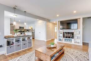 Walk to Shops & Lake: Pool-view Osage Beach Unit