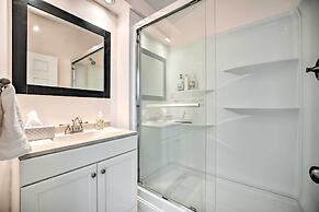 Cozy South Bend Retreat < 2 Mi to Notre Dame!