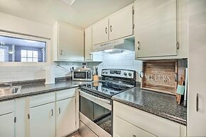 Cozy South Bend Retreat < 2 Mi to Notre Dame!