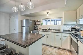 Cozy South Bend Retreat < 2 Mi to Notre Dame!