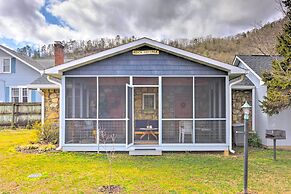 Screened Porch: 'the Rock Cottage' in Hot Springs