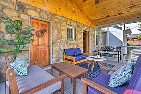Screened Porch: 'the Rock Cottage' in Hot Springs