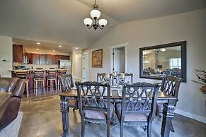 Mountain-view Moab Home w/ Pool & Hot Tub Access!