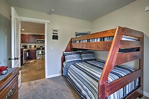 Mountain-view Moab Home w/ Pool & Hot Tub Access!