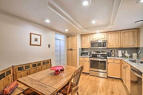 Spacious Kent Getaway w/ Yard, Deck + Grill!